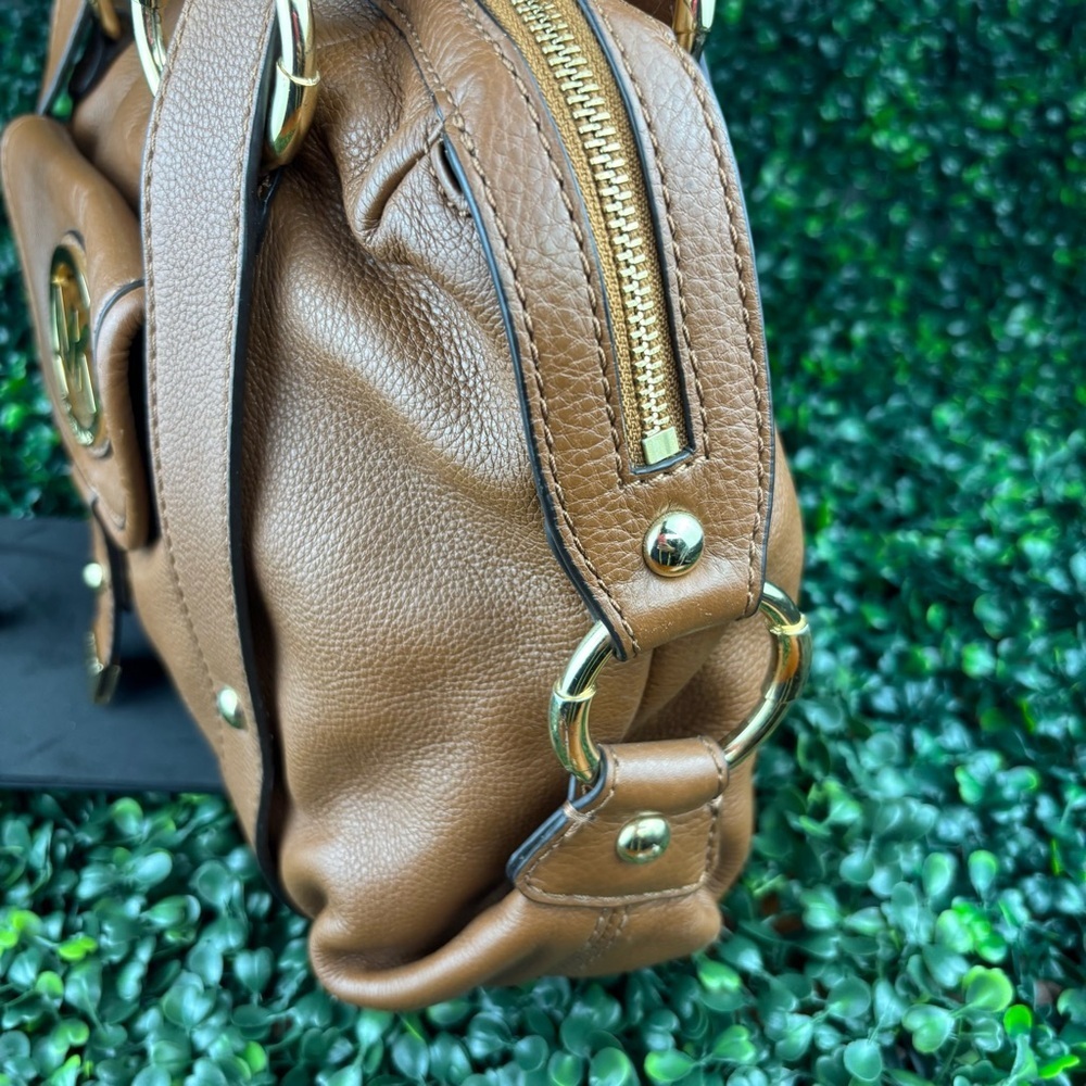 MICHAEL KORS FULTON SHOULDER BAG CAMEL BROWN COLOR - Picture 4 of 11
